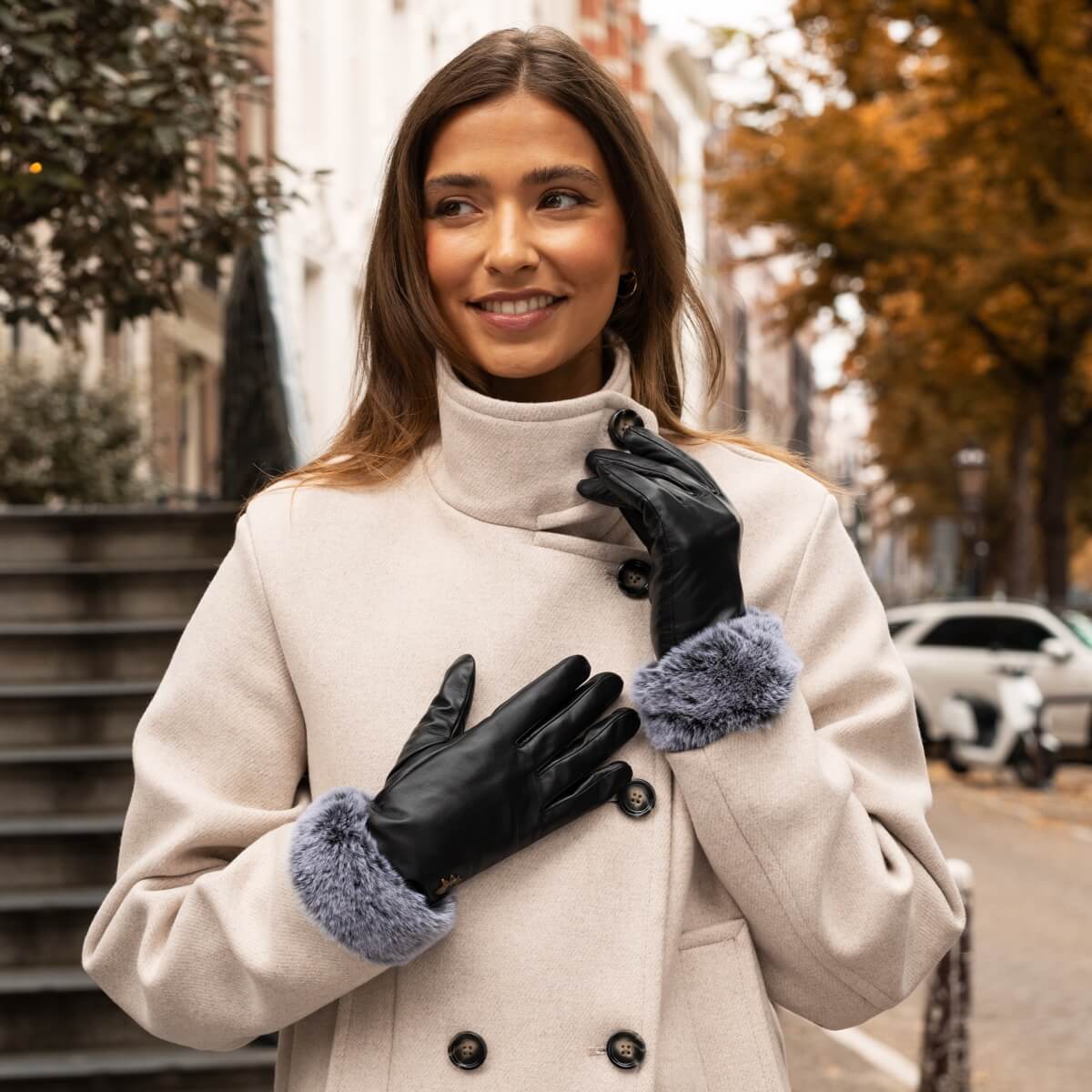 Vera - Luxoriöse Lederhandschuhe mit Kunstpelz am Handgelenk & Touchscreen-Funktion - Schwartz & von Halen DE - Premium Lederhandschuhe - 9