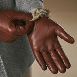 Alexander (braun) - Herrenhandschuhe aus Lammleder mit luxuriösem Kaninchenfellfutter und Touchscreen-Funktion