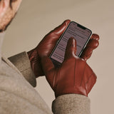 Alexander (braun) - Herrenhandschuhe aus Lammleder mit luxuriösem Kaninchenfellfutter und Touchscreen-Funktion