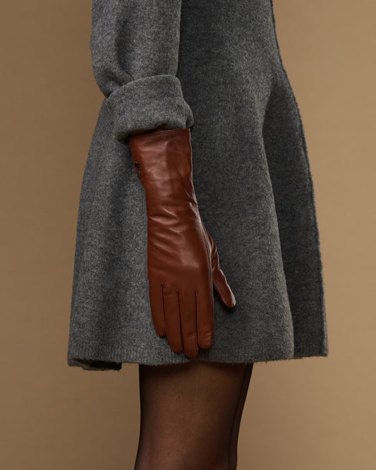 Emma (cognac) - Extralange Schaflederhandschuhe mit luxuriösem Kaschmirfutter & Touchscreen-Funktion