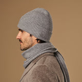Charlie (grau) – Premium-Schal aus weicher Merinowolle (Unisex) - Schwartz & von Halen DE - 7