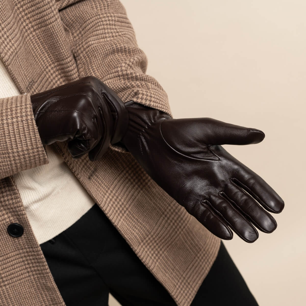 Jake (dunkelbraun) - Schafslederhandschuhe mit warmem Fleece-Futter und Touchscreen-Funktion - Schwartz & von Halen DE - Premium Lederhandschuhe - 10