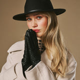 Josephine (schwarz) - Handschuhe mit Korbflechtmuster, Wollfutter und Touchscreen-Funktion
