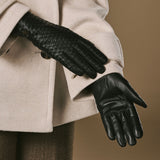 Josephine (schwarz) - Handschuhe mit Korbflechtmuster, Wollfutter und Touchscreen-Funktion