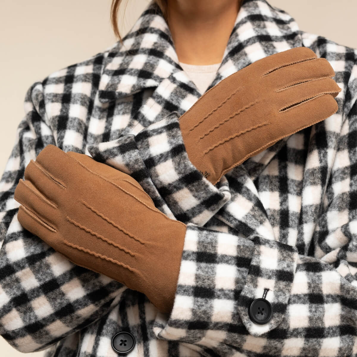 Josie (camel) - Ziegenwildlederhandschuhe mit luxuriösem Shearling-Futter - Schwartz & von Halen DE - Premium Lederhandschuhe - 6