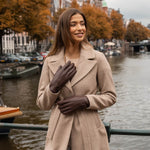 Julia (braun) - Ziegenlederhandschuhe mit luxuriösem Kunstpelzfutter und Touchscreen-Funktion - Schwartz & von Halen DE - Premium Lederhandschuhe - 12
