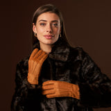 Kathleen (cognac) – Exklusive Damenhandschuhe aus Pekari-Leder mit Kaschmirfutter