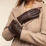 Kira (braun) - Schafslederhandschuhe mit Woll-/Kaschmirfutter und Touchscreen-Funktion - Schwartz & von Halen DE - Premium Lederhandschuhe - 5
