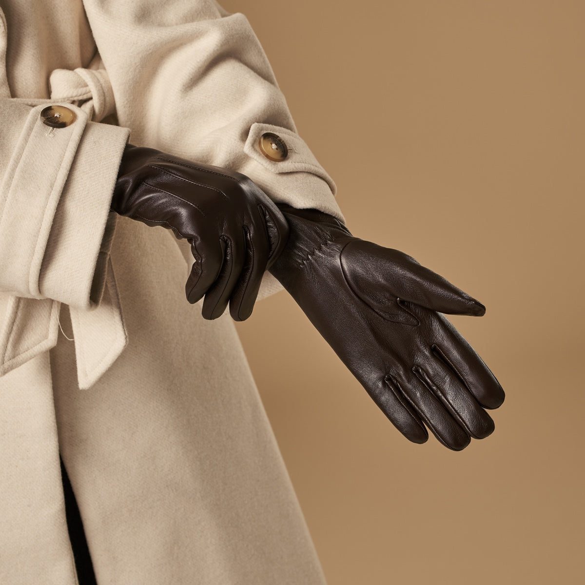 Lily (dunkelbraun) - Schafslederhandschuhe mit warmem Fleece-Futter und Touchscreen-Funktion - Schwartz & von Halen DE - Premium Lederhandschuhe - 6