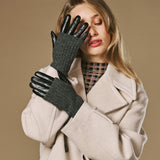 Riley (schwarz) - Lammfellhandschuhe mit Strickbündchen & Touchscreen-Funktion