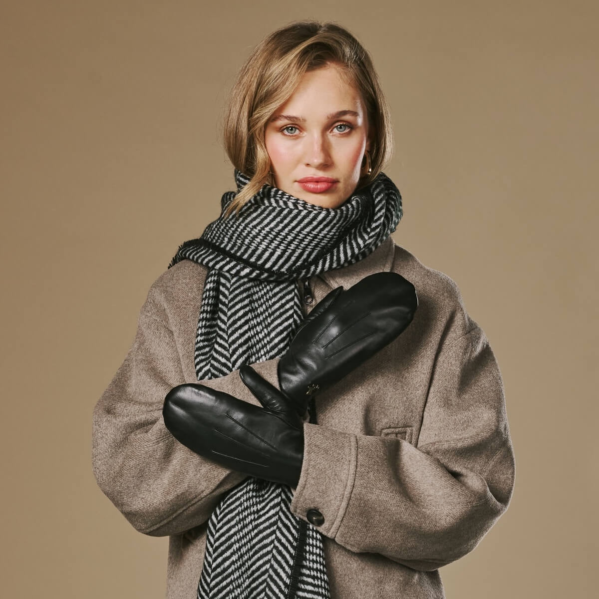 handschuhe fäustlinge damen Fäustlinge Damen Lammleder Schwarz – Schwartz & von Halen®