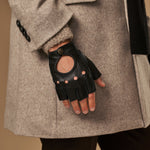 Zane (schwarz) – luxuriöse fingerlose Fahrhandschuhe aus amerikanischem Hirschleder  - Schwartz & von Halen DE - Premium Lederhandschuhe - 9